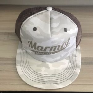 MARMOT MOUNTAIN WHITE CAMO HAT- NWT